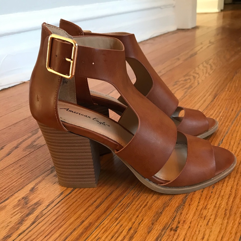 Cognac Heel American Eagle Size 7